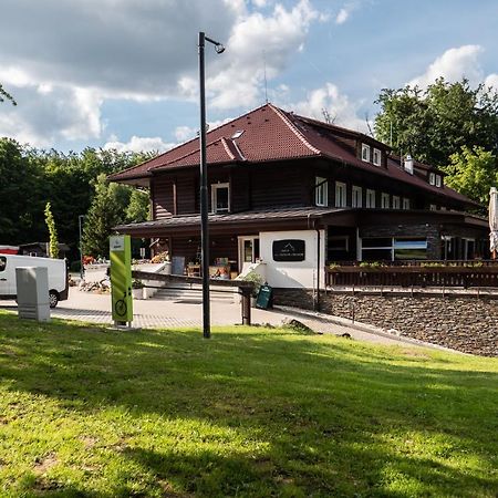 Chata Pod Ostrym Vrchom Otel Soblahov Dış mekan fotoğraf