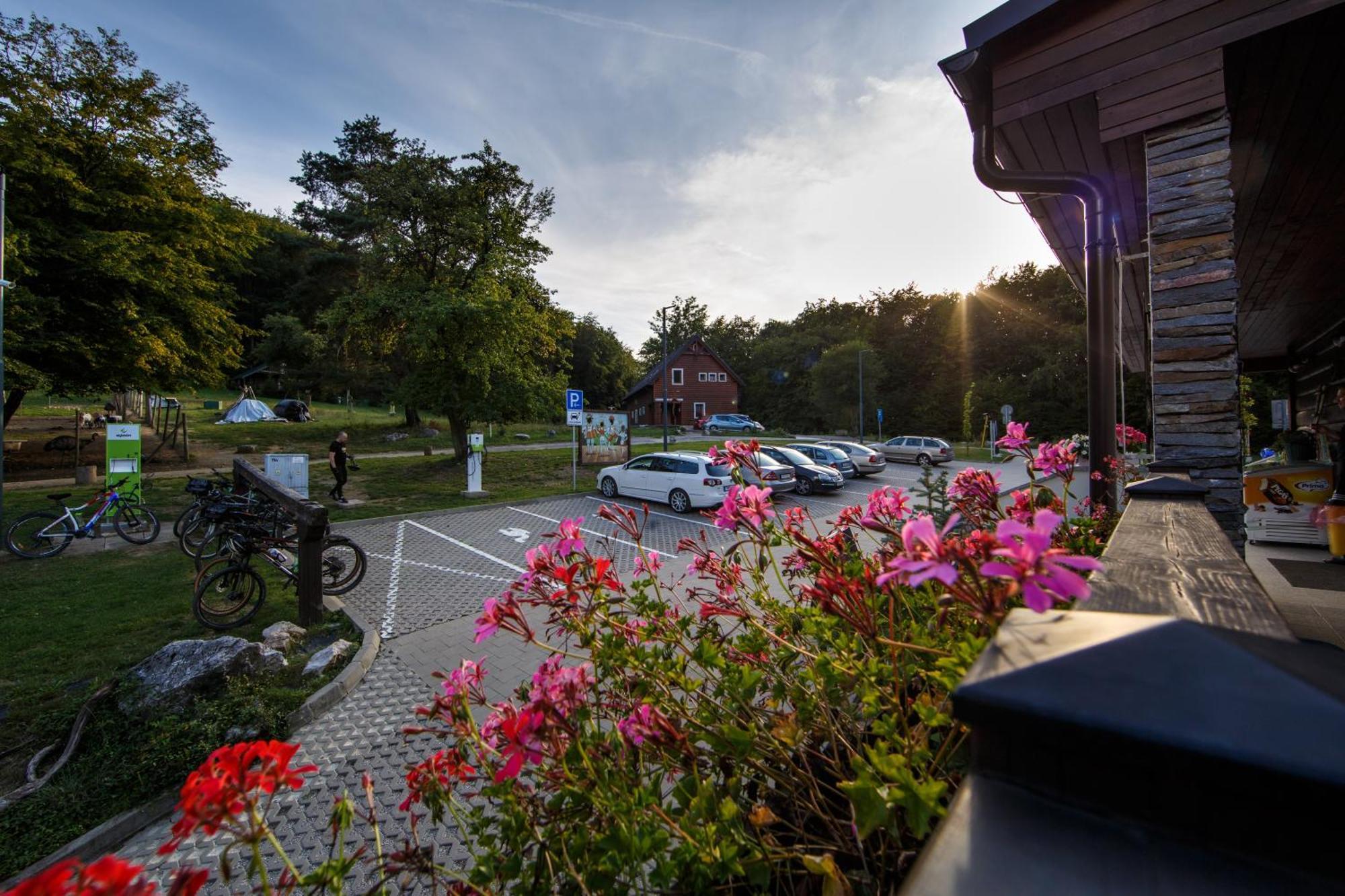 Chata Pod Ostrym Vrchom Otel Soblahov Dış mekan fotoğraf